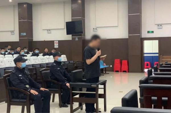 湖南一“85后”国企会计贪污900万赌博,被判十年! 湖南一“85后”国企会计贪污900万赌博,被判十年!