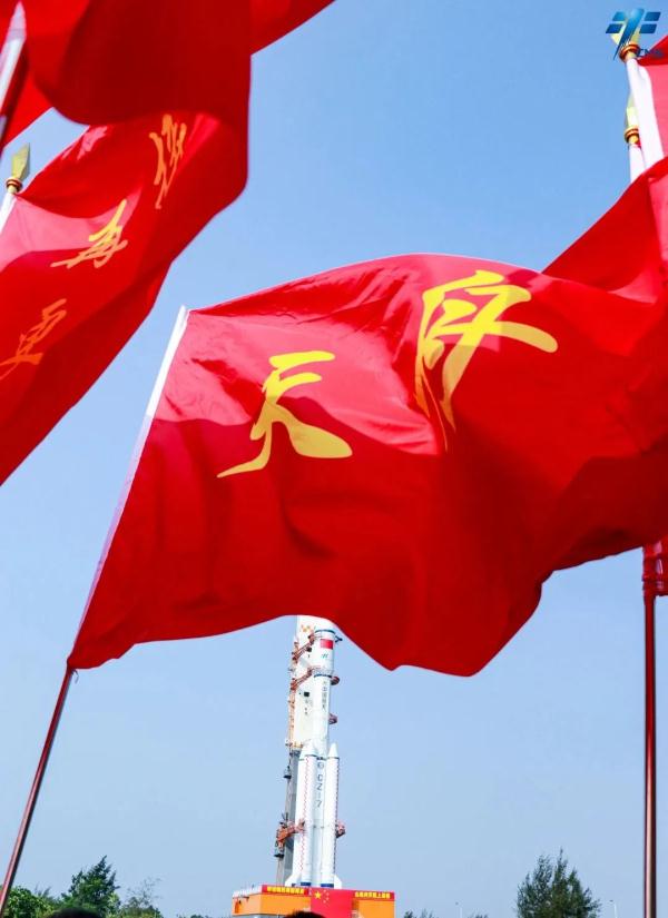 天河行舟 &nbsp;| &nbsp;收图！天舟六号船箭组合体垂直转运美图来了