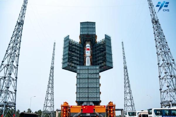 天河行舟 &nbsp;| &nbsp;收图！天舟六号船箭组合体垂直转运美图来了