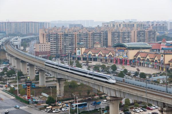 长株潭都市圈实现半小时“串门”