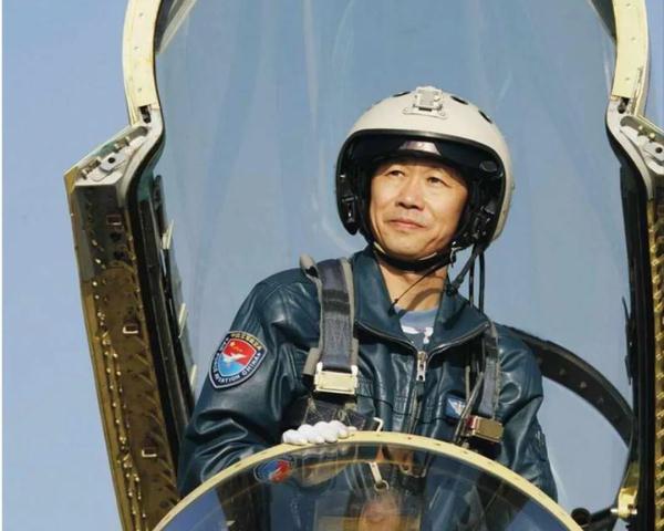 这是真实版中国试飞员的故事！