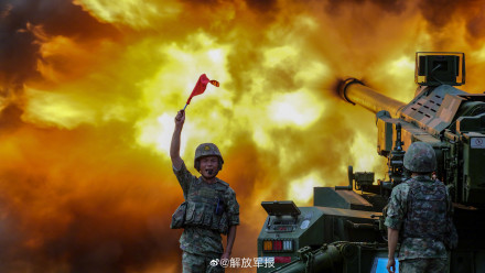 场面震撼！车载火炮实弹射击考核