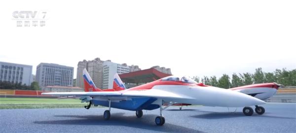 海军舰载航空兵部队组建十周年 海军航空大学成为海空雄鹰的摇篮