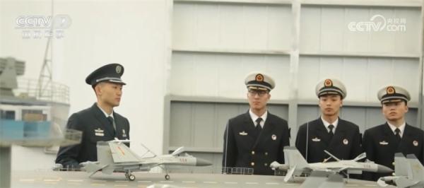 海军舰载航空兵部队组建十周年 海军航空大学成为海空雄鹰的摇篮