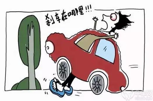 拖鞋虽凉快  开车不可穿！