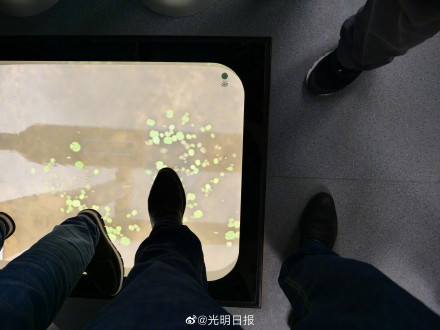 乘坐光谷空轨列车是怎样的体验