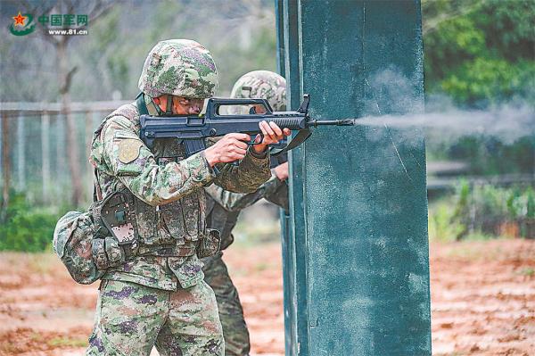 速战速胜！东部战区陆军某旅开展空地协同演练