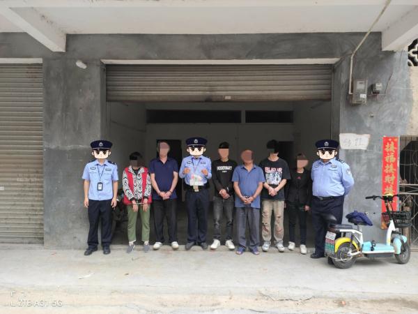 民房传出疯狂欢呼声,结果多人被抓! 民房传出疯狂欢呼声,结果多人被抓!