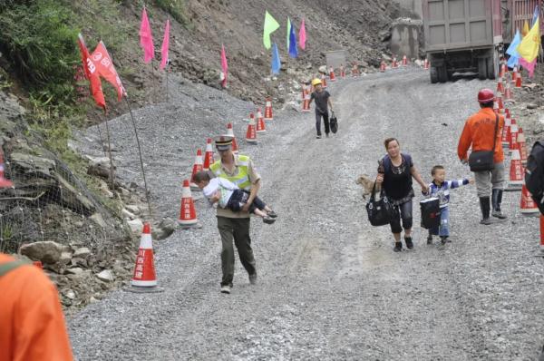 这里，是十五年后的四川