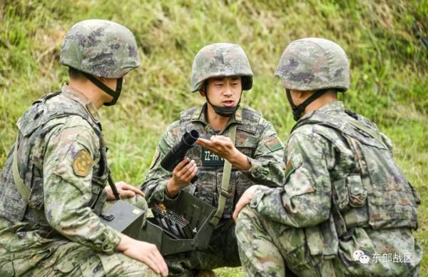 经历过汶川地震的男孩，成为了“降魔神兵”！