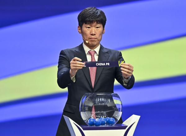 国足领队邵佳一：亚洲杯同组对手都不弱