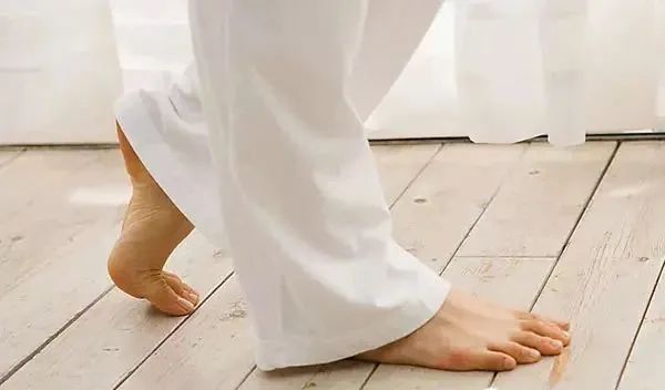 黄金养生期，谨记晨起4习惯，睡前3坚持，人人都要知道！