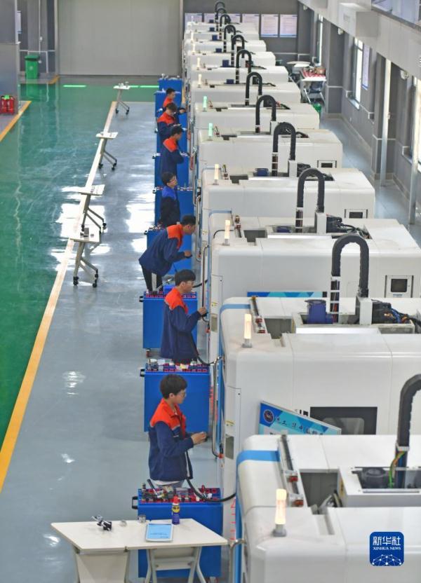 加强校企合作 实现高质量就业