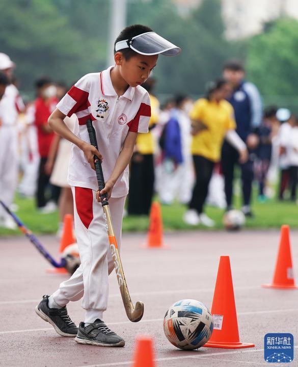 欢乐足球嘉年华 强身健体伴成长 欢乐足球嘉年华 强身健体伴成长