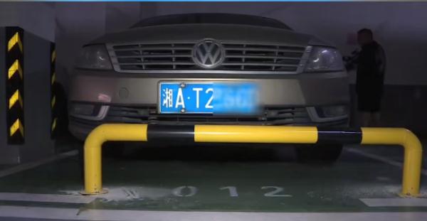 车位被霸停几个月,女子一怒之下直接焊死!最新进展 车位被霸停几个月,女子一怒之下直接焊死!最新进展