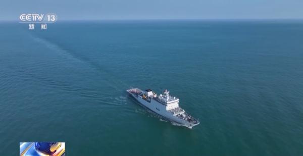 戚继光舰起航执行远海远域实习访问任务