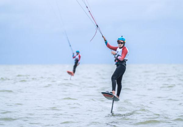 追光 | 放飞一只风筝，去海上乘风破浪