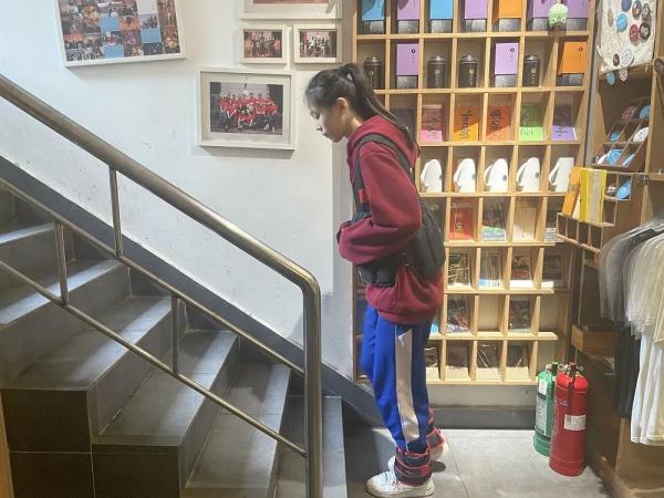 “地表最强”高中生！长沙16岁女生登顶珠峰