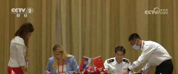 前四个月我国与中东欧国家进出口额达448.7亿美元 农食产品增速快 前四个月我国与中东欧国家进出口额达448.7亿美元 农食产品增速快