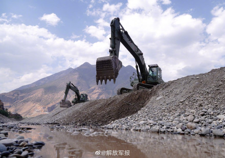 高清大图！直击应急使命2023地震救援演习