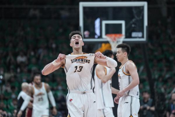 篮球cba总决赛辽宁本钢夺冠