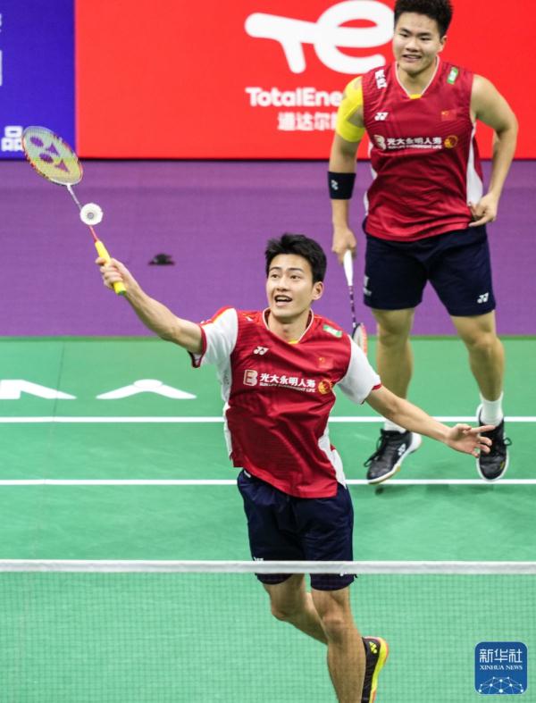 羽毛球丨苏迪曼杯:中国队胜新加坡队 晋级八强 羽毛球丨苏迪曼杯:中国队胜新加坡队 晋级八强