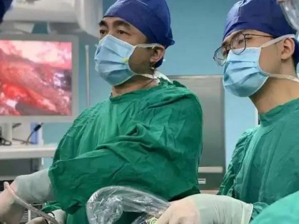 “肺都炸了”原来是真的！知名男星也曾中招→