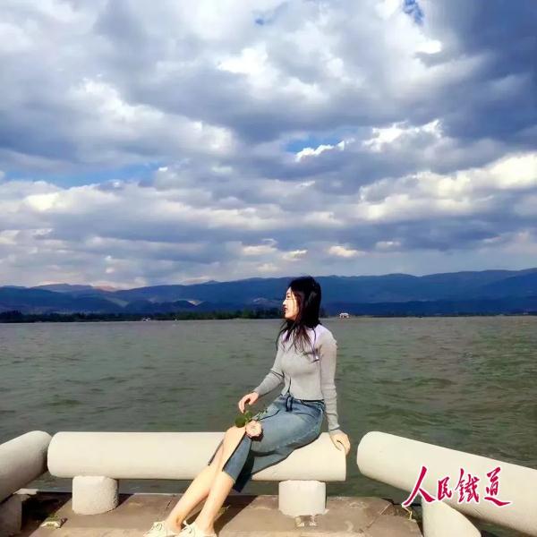 8位美女列车长带你“云”游四海