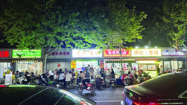 99元6斤!“夜宵顶流”小龙虾跌了 99元6斤!“夜宵顶流”小龙虾跌了