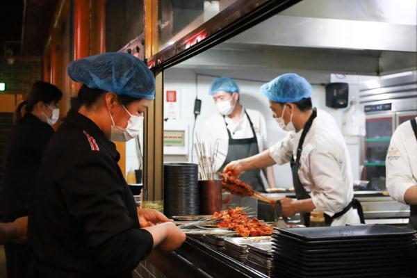 快来看!1700年前的烤肉 快来看!1700年前的烤肉