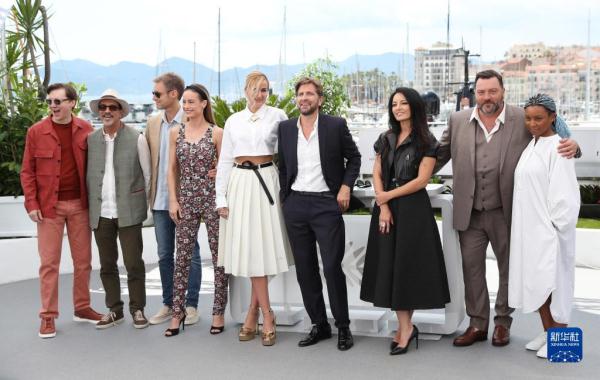戛纳电影节主竞赛单元评委亮相