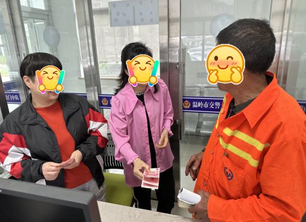 大爷忧心儿子病情行车撞坏他人财物借钱赔付，物主退还大半