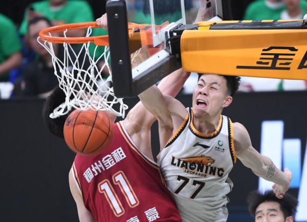 CBA | 伤病、压力催人成长——专访辽宁队球员张镇麟