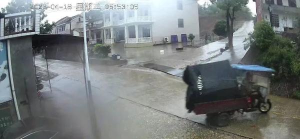 湖南一地警方破获两起盗窃案！嫌疑人竟是......