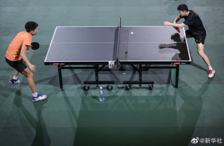 樊振东陈梦马龙等备战德班世乒赛 樊振东陈梦马龙等备战德班世乒赛