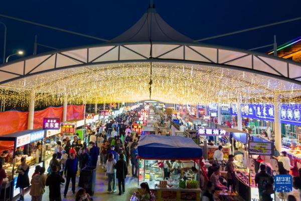 黑龙江伊春:“夜经济”点亮新“夜”态 黑龙江伊春:“夜经济”点亮新“夜”态