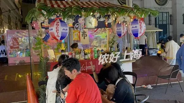 肉眼可见的夏天要来了？上海新晋城堡夜市：小吃多到眼花缭乱，价格很平民！