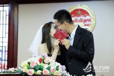 520上海婚姻登记甜蜜爆棚