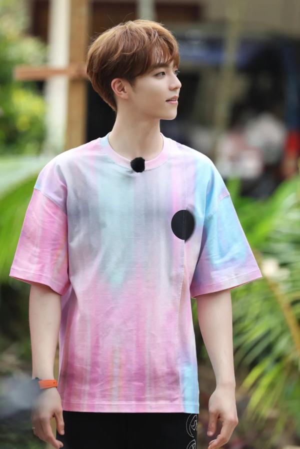 《追星星的人3》探访“世外桃源” 体验原始部落神秘生活