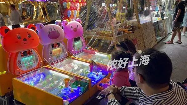 肉眼可见的夏天要来了？上海新晋城堡夜市：小吃多到眼花缭乱，价格很平民！