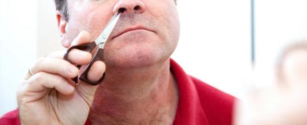 剪个鼻毛，竟然去了医院！医生提醒：这个动作很危险