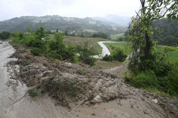 聚焦 | 意大利北部暴雨造成至少13人死亡 聚焦 | 意大利北部暴雨造成至少13人死亡