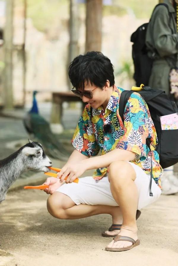 《追星星的人3》探访“世外桃源” 体验原始部落神秘生活