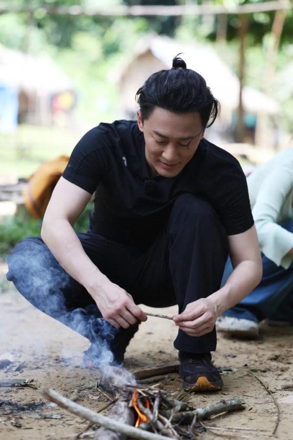 《追星星的人3》探访“世外桃源” 体验原始部落神秘生活