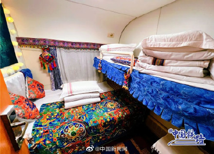 坐着有大床房的双层列车去大理 坐着有大床房的双层列车去大理