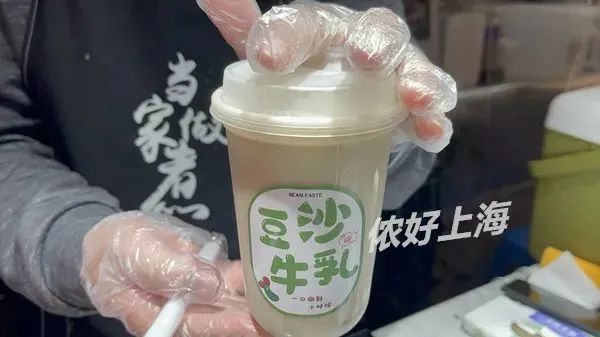 肉眼可见的夏天要来了？上海新晋城堡夜市：小吃多到眼花缭乱，价格很平民！