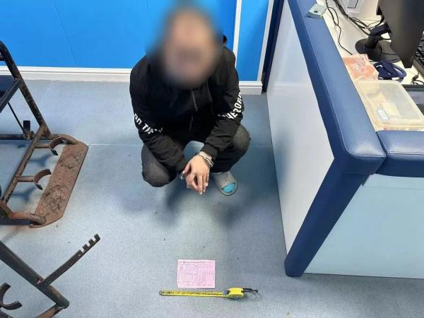 外卖屡屡“失踪”？原来有人趁乱“零元购”！