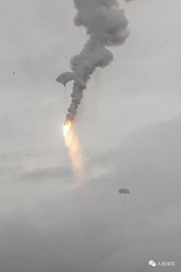 海空呼啸，火力全开