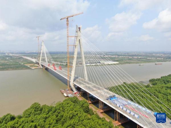 粤港澳大湾区：南中高速洪奇门特大桥合龙