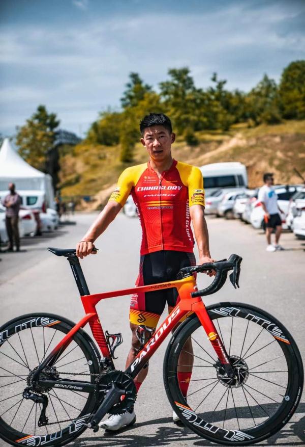 斩获冠军，中国自行车队创造历史！